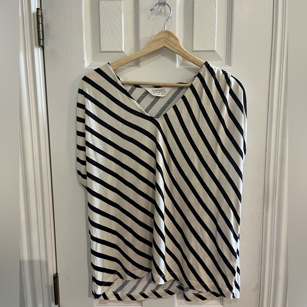 Black and White Striped V-neck Top